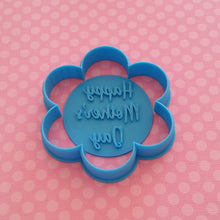 Load image into Gallery viewer, Blossom Flower cookie / biscuit cutter 8.5cm