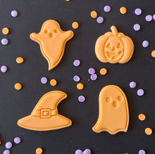 Load image into Gallery viewer, Mini Halloween cookie cutter &amp; embosser set